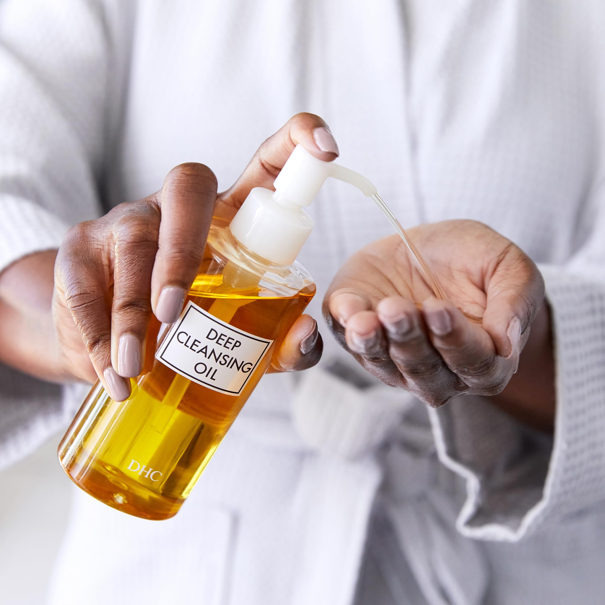 DHC Deep Cleansing Oil, Facial Cleansing Oil, Makeup Remover, Cleanses without Clogging Pores, Residue-Free