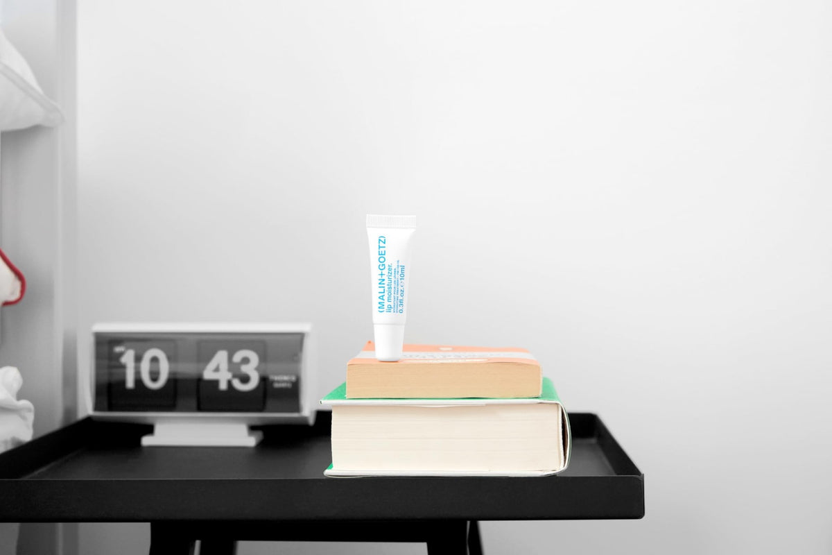 MALIN+GOETZ Lip Moisturizer Hydrating Gel Lip Treatment with Nourishing Fatty Acid Blend - FENGGESTORE20