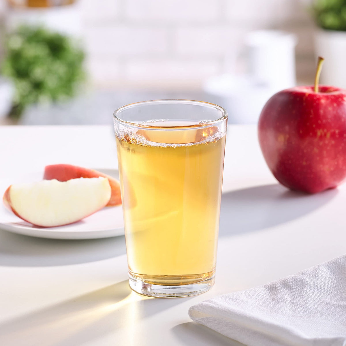 Mott's 100 percent Apple White Grape Juice, 6.75 fl oz boxes (Pack of 32) - FENGGESTORE20