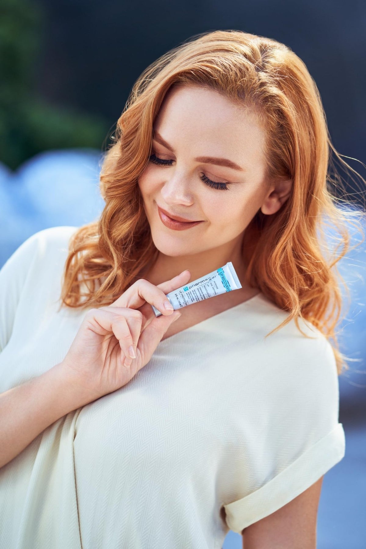 Pharmagel Lip Recovery Protectant, Hydrating Lip Treatment for Lip Lines and Wrinkles - FENGGESTORE20
